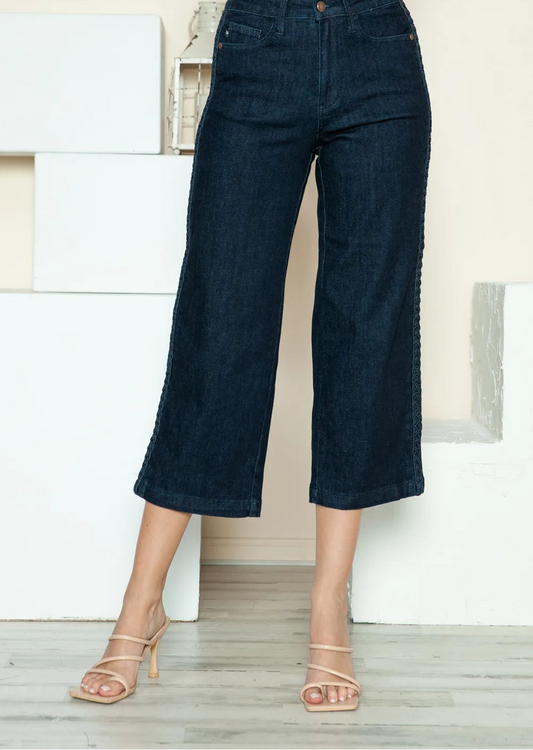 a1992fe1-73fe-4e34-8a8e-a20a637b4fe2-Max